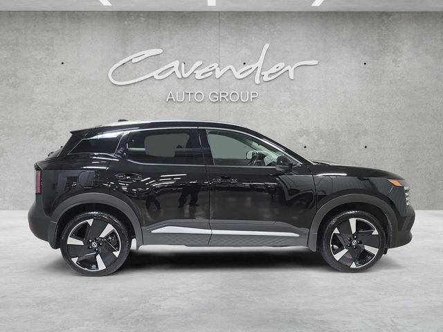 Certified 2025 Nissan Kicks SR w/ Illumination Package image 17