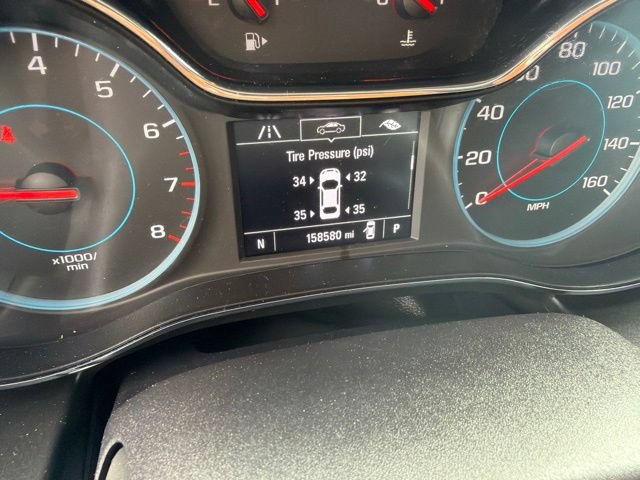 Used 2018 Chevrolet Cruze LT w/ Convenience Package FWD image 15