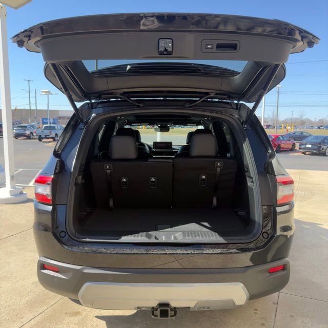 New 2026 Honda Pilot TrailSport image 13