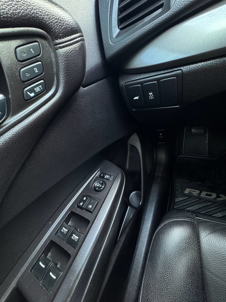 Used 2017 Acura RDX AWD image 15