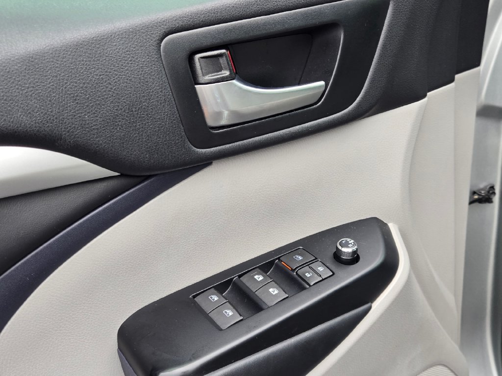 Used 2018 Toyota Highlander XLE FWD image 22
