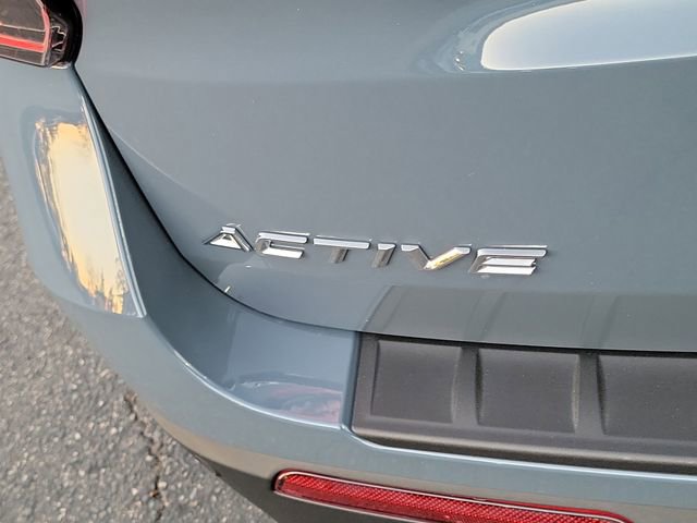 Used 2025 Ford Explorer Active w/ Active Comfort Package RWD image 21