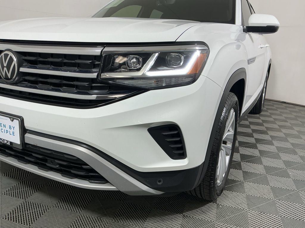 Used 2023 Volkswagen Atlas Cross Sport SE image 9