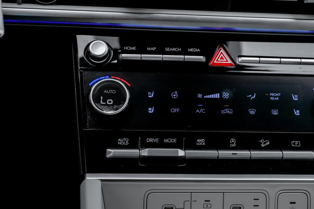 Used 2024 Hyundai Santa Fe Limited image 23