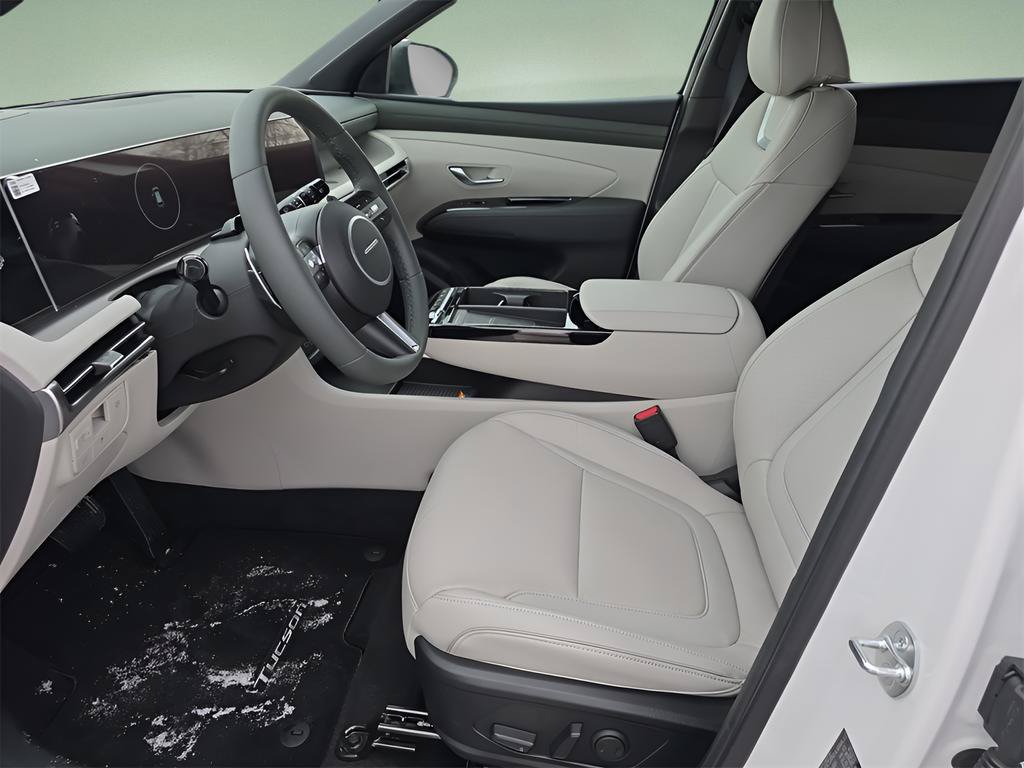 Used 2025 Hyundai Tucson Limited FWD image 12