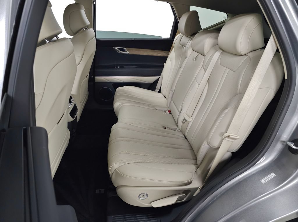 Used 2024 Genesis GV80 2.5T AWD/4WD image 37