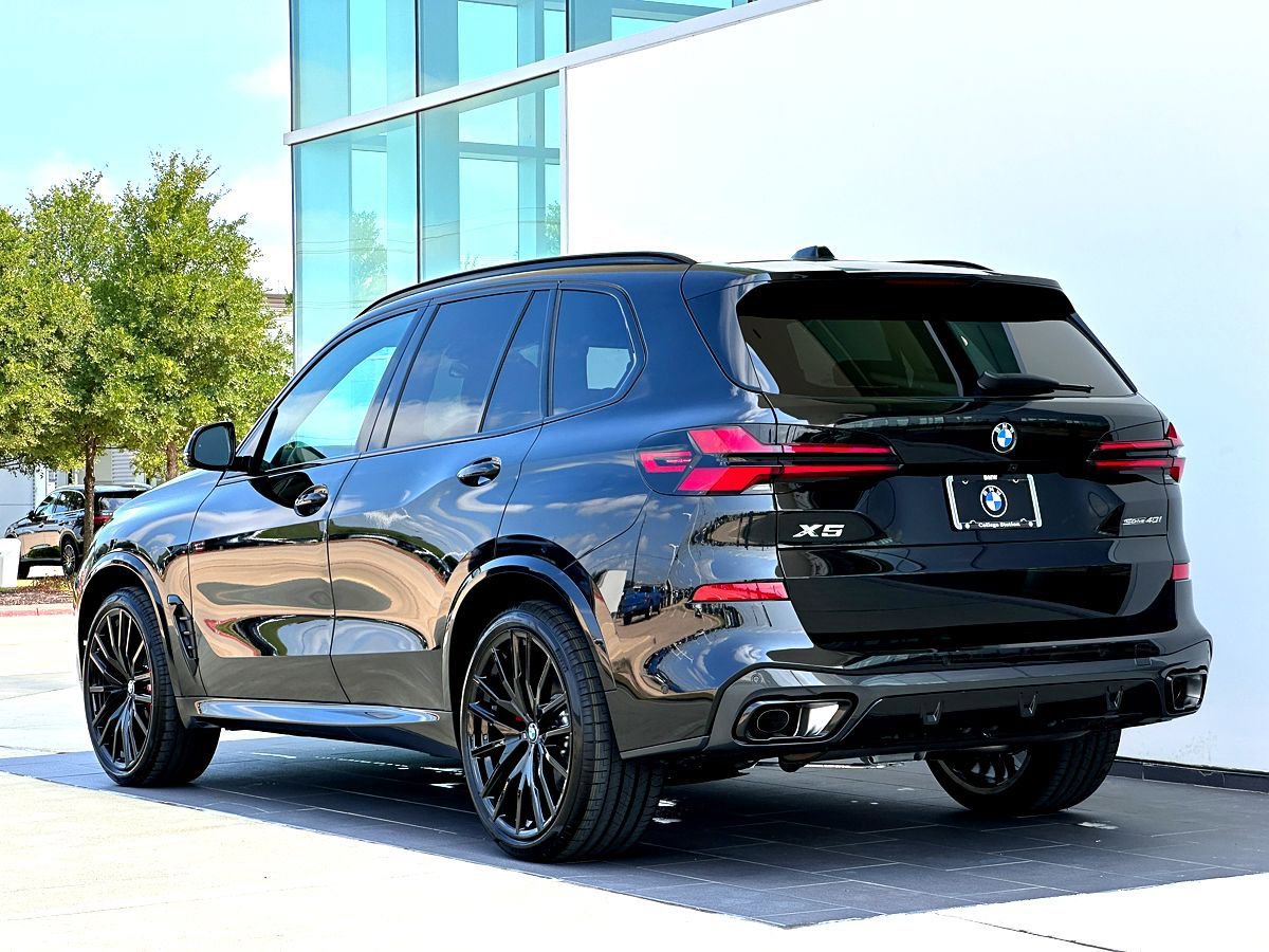 New 2026 BMW X5 sDrive40i w/ M Sport Package image 7