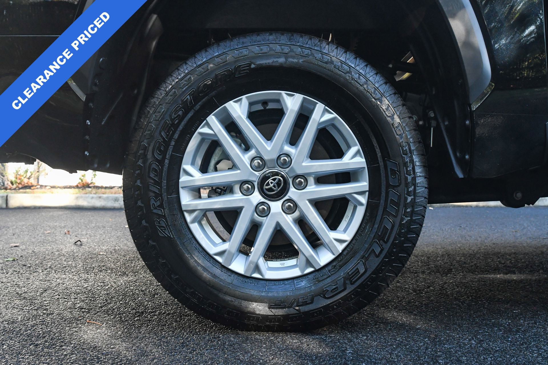 Used 2025 Toyota Tundra SR5 image 32