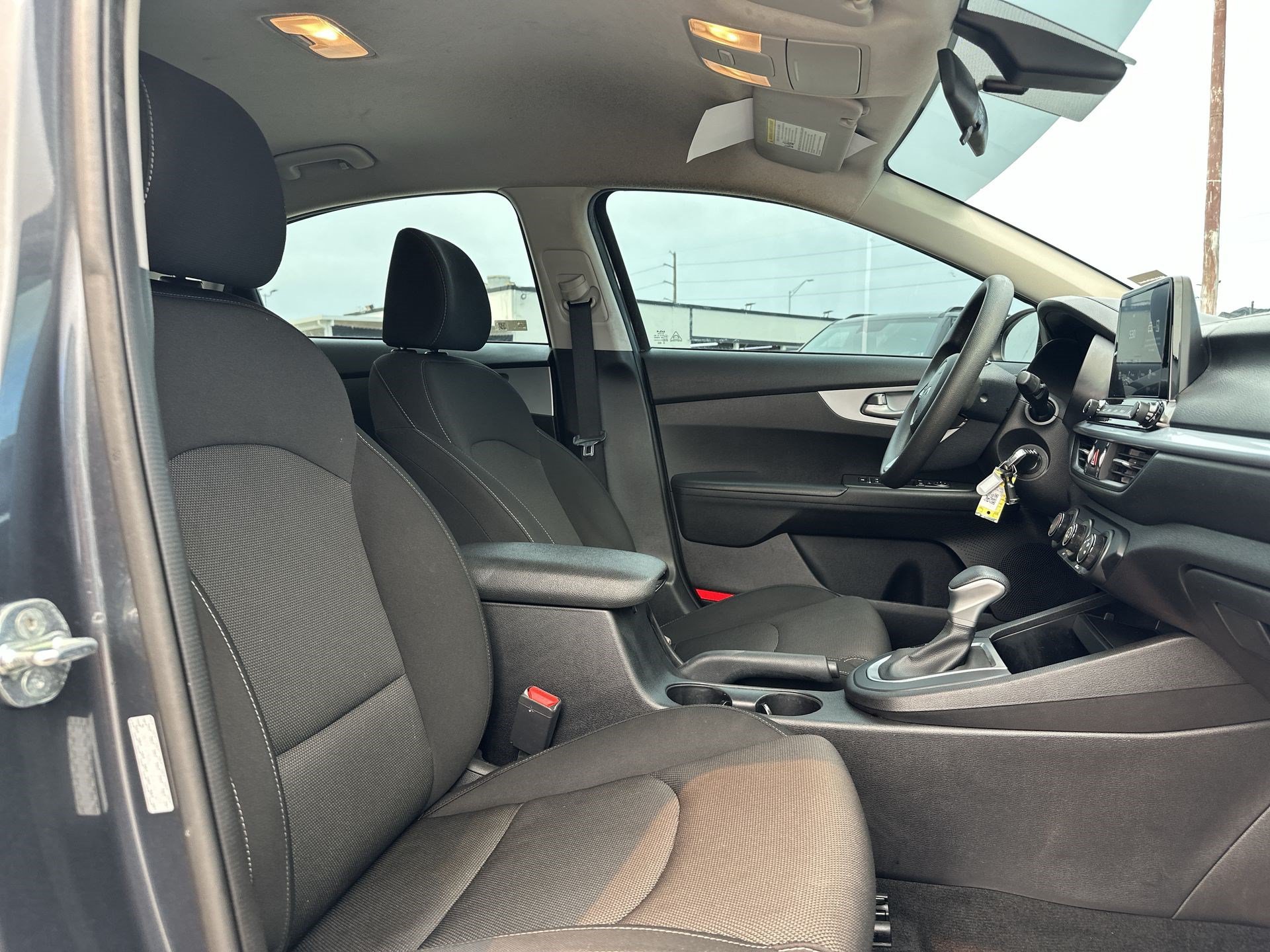 Certified 2023 Kia Forte LXS w/ LXS Technology Package FWD image 23