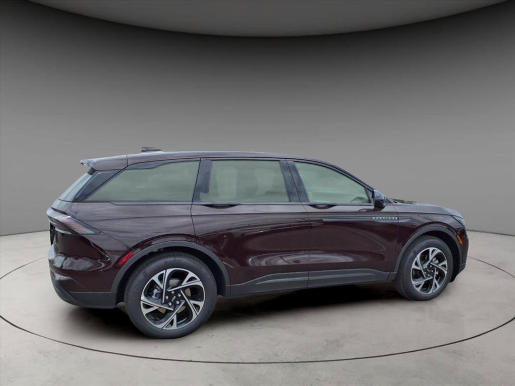 New 2025 Lincoln Nautilus Premier w/ Equipment Group 102A AWD/4WD image 9