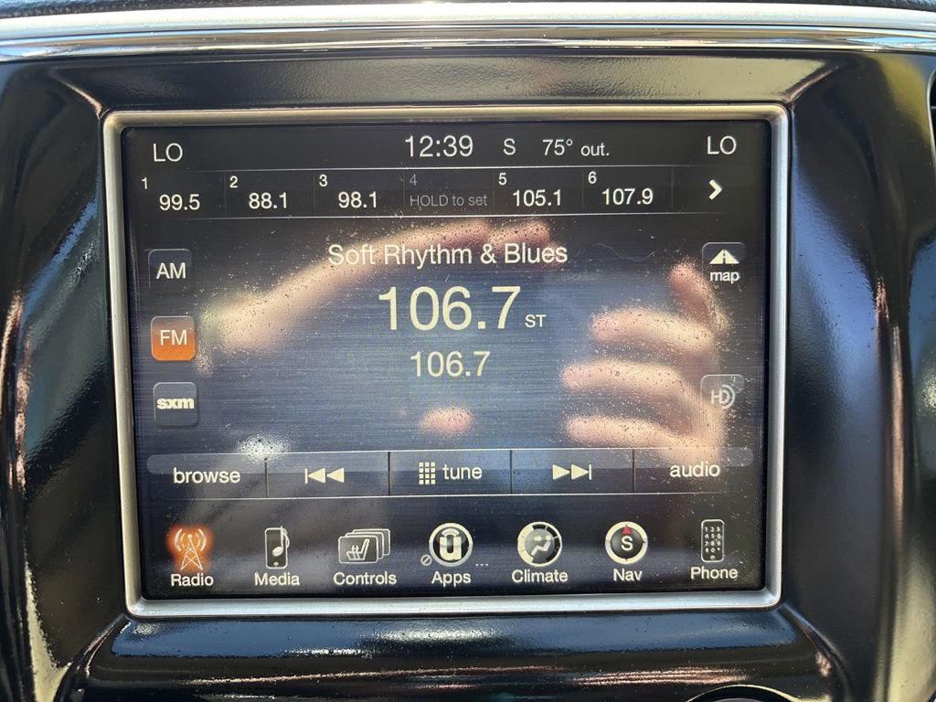 Used 2017 Jeep Grand Cherokee Limited image 18