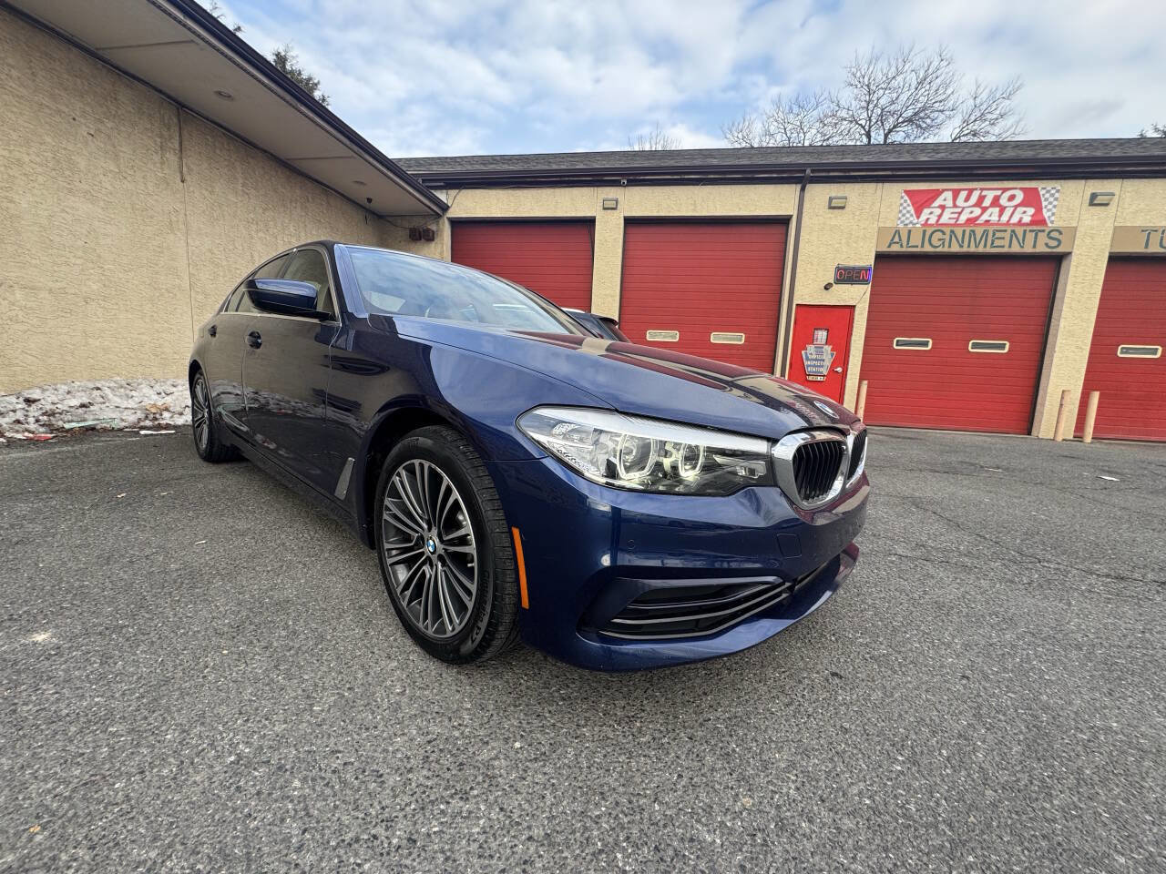 Used 2019 BMW 530i xDrive image 10