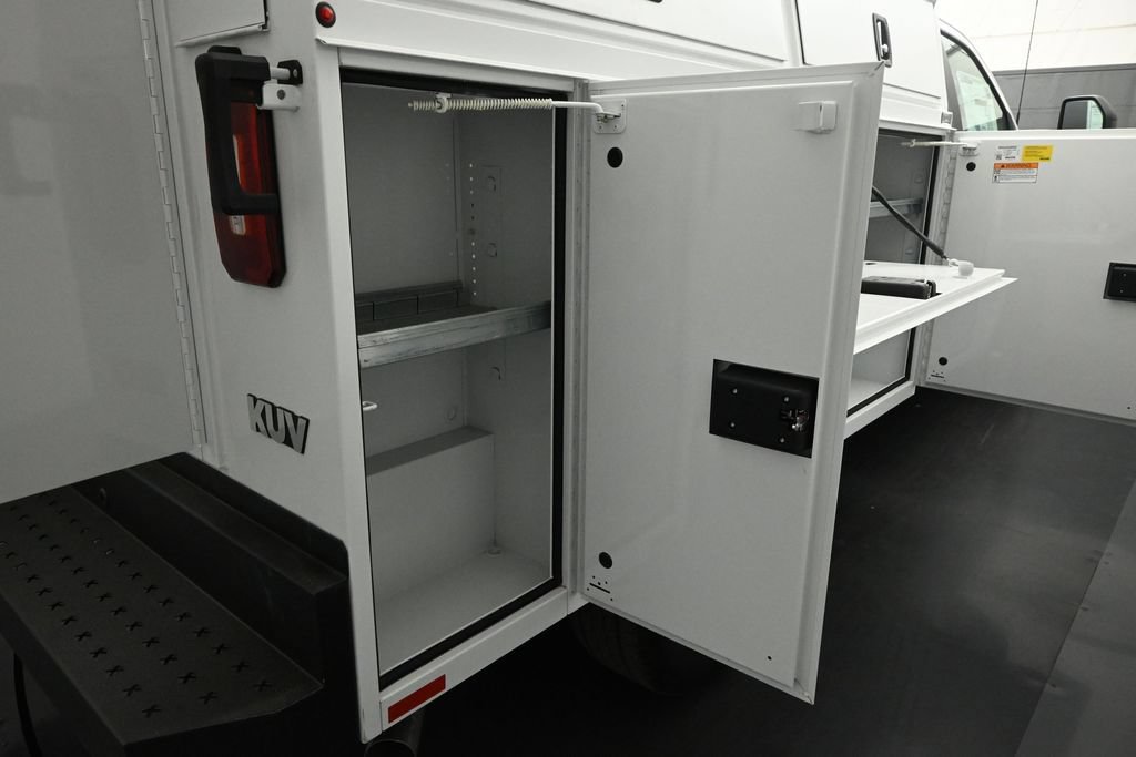 New 2026 Ford F350 XL w/ XL Chrome Package RWD image 23