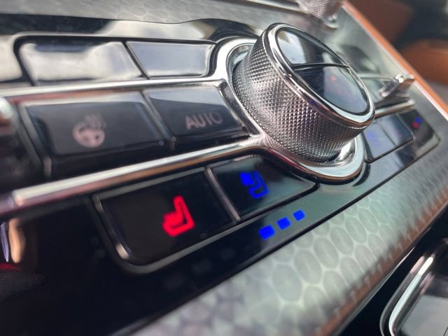 Used 2024 Lincoln Aviator Black Label AWD/4WD image 29