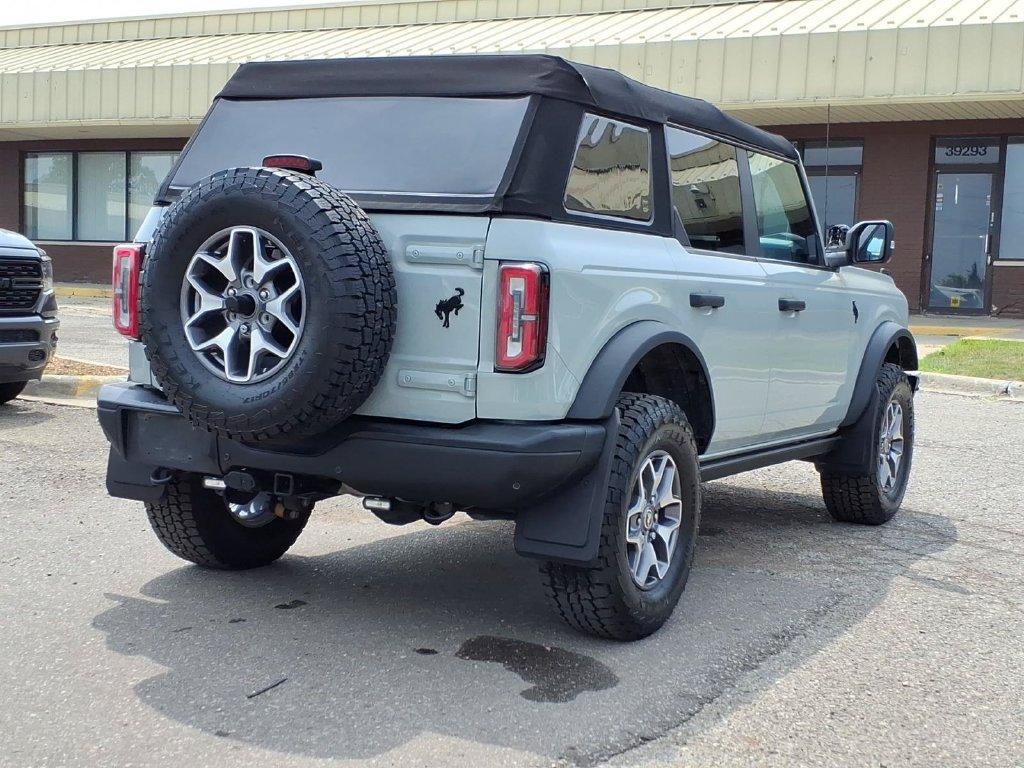 Used 2023 Ford Bronco Badlands AWD/4WD image 5