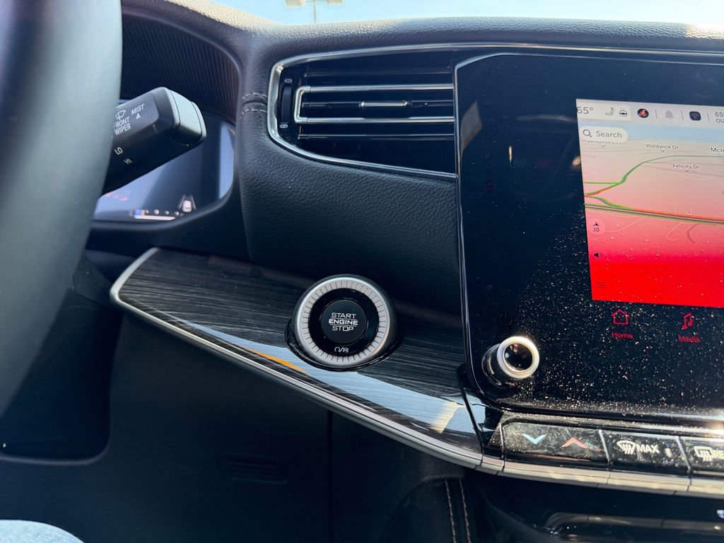 Used 2022 Jeep Wagoneer Series III w/ Flexible Seating Group image 24