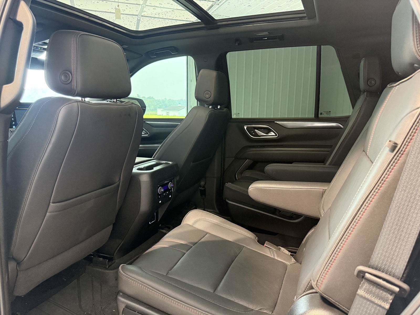 Used 2024 Chevrolet Tahoe RST w/ Luxury Package AWD/4WD image 19