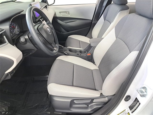 Used 2025 Toyota Corolla LE image 19