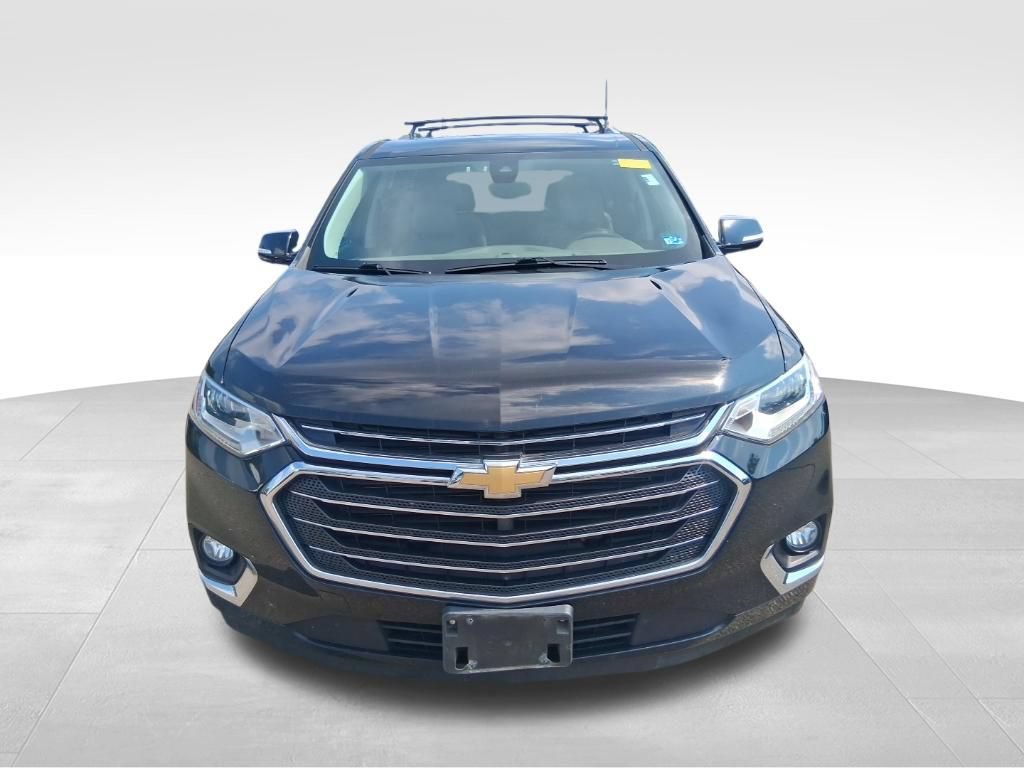 Used 2018 Chevrolet Traverse Premier w/ Driver Confidence II Package FWD image 2