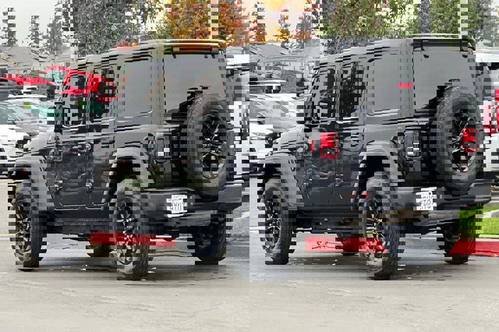 Used 2022 Jeep Wrangler Unlimited Sport image 6