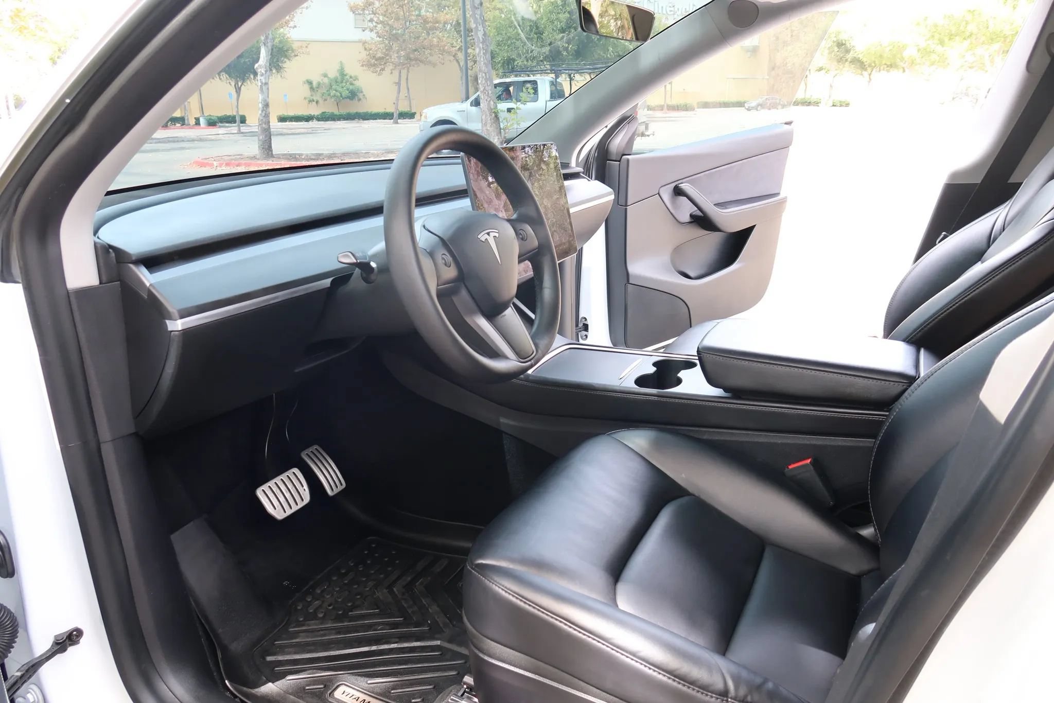 Used 2021 Tesla Model Y Performance AWD/4WD image 14