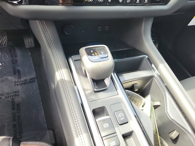 New 2026 Nissan Pathfinder Platinum FWD image 19