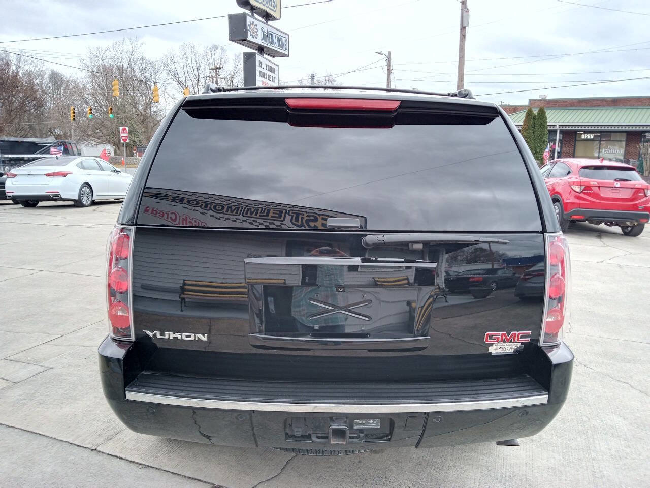 Used 2013 GMC Yukon Denali image 6
