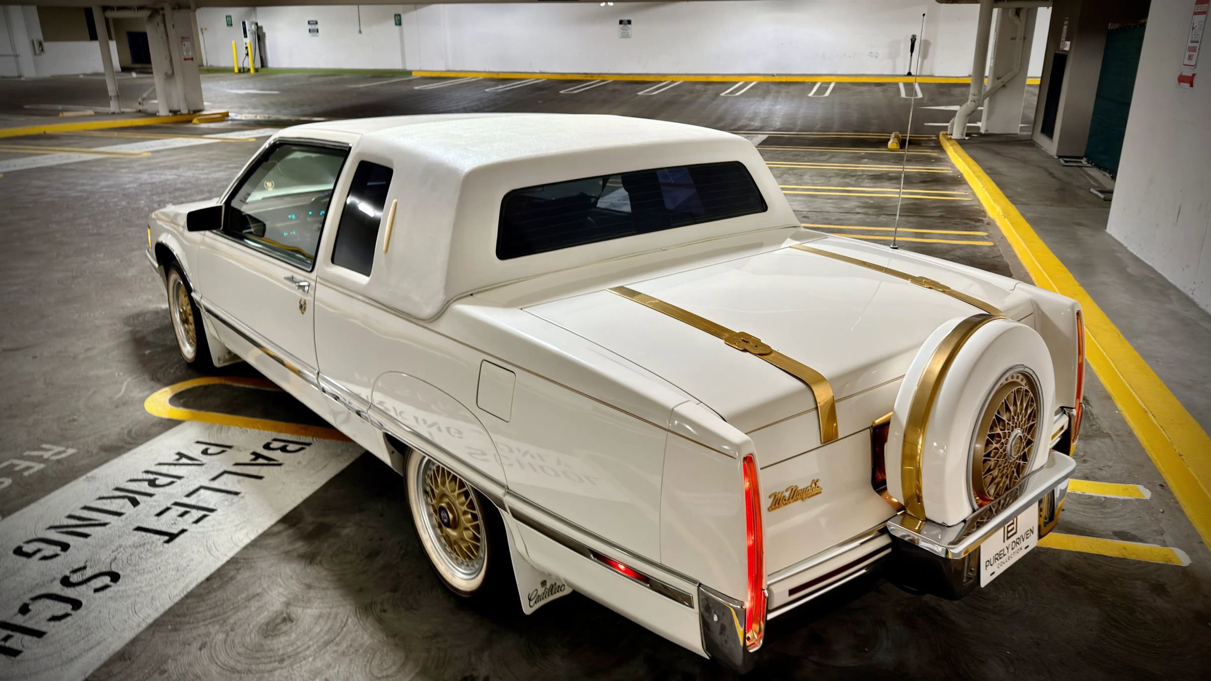Used 1991 Cadillac Fleetwood Coupe image 11