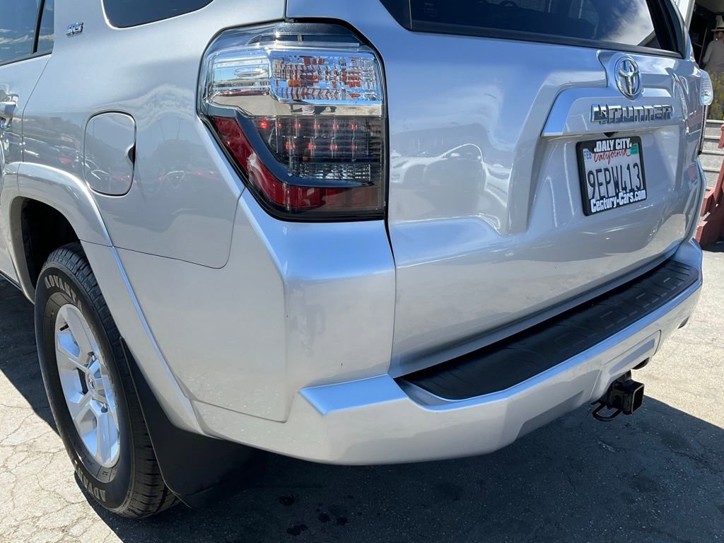 Used 2021 Toyota 4Runner SR5 RWD image 95