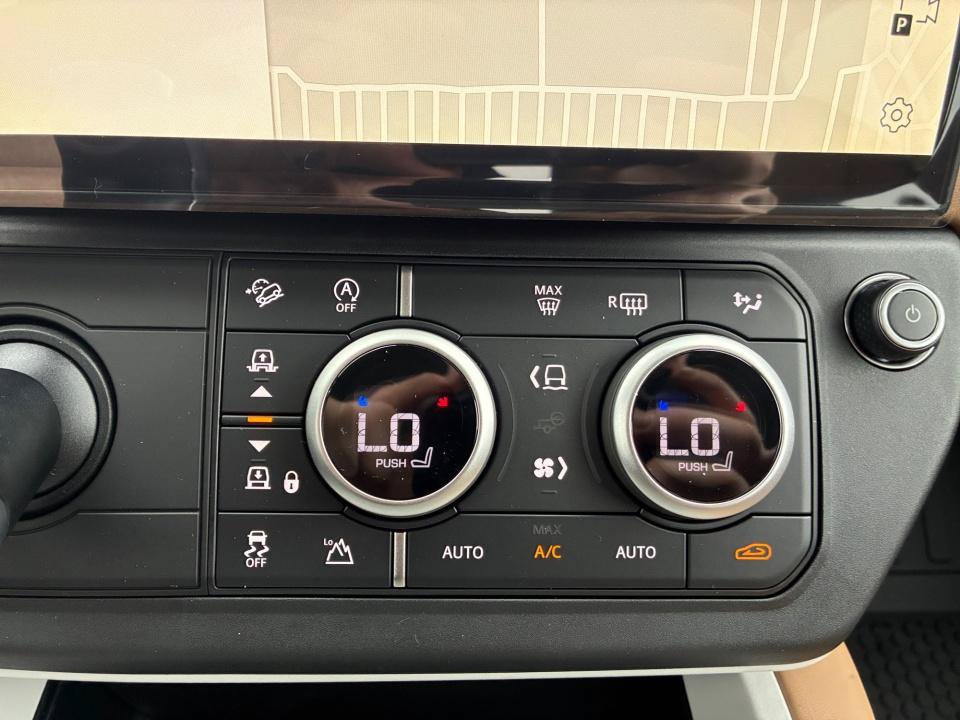 New 2026 Land Rover Defender 110 S AWD/4WD image 18