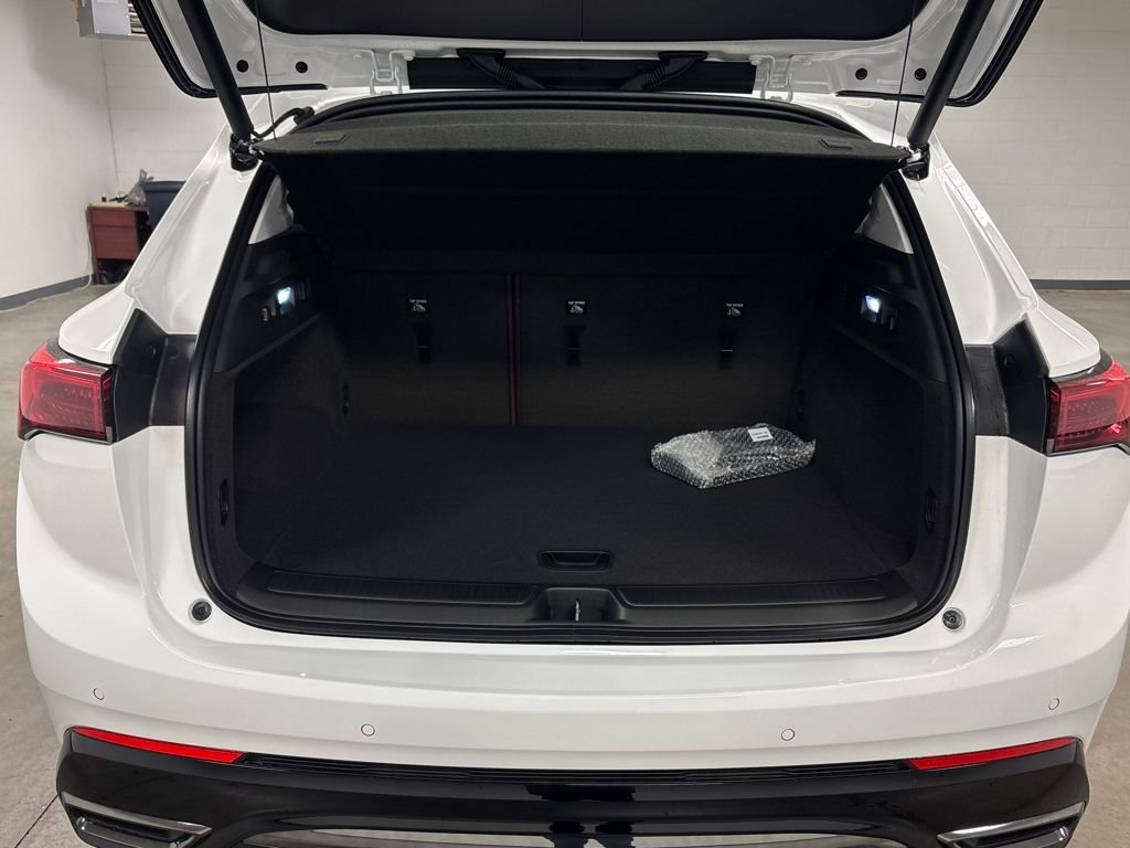 New 2026 Buick Envision Sport Touring AWD/4WD image 16