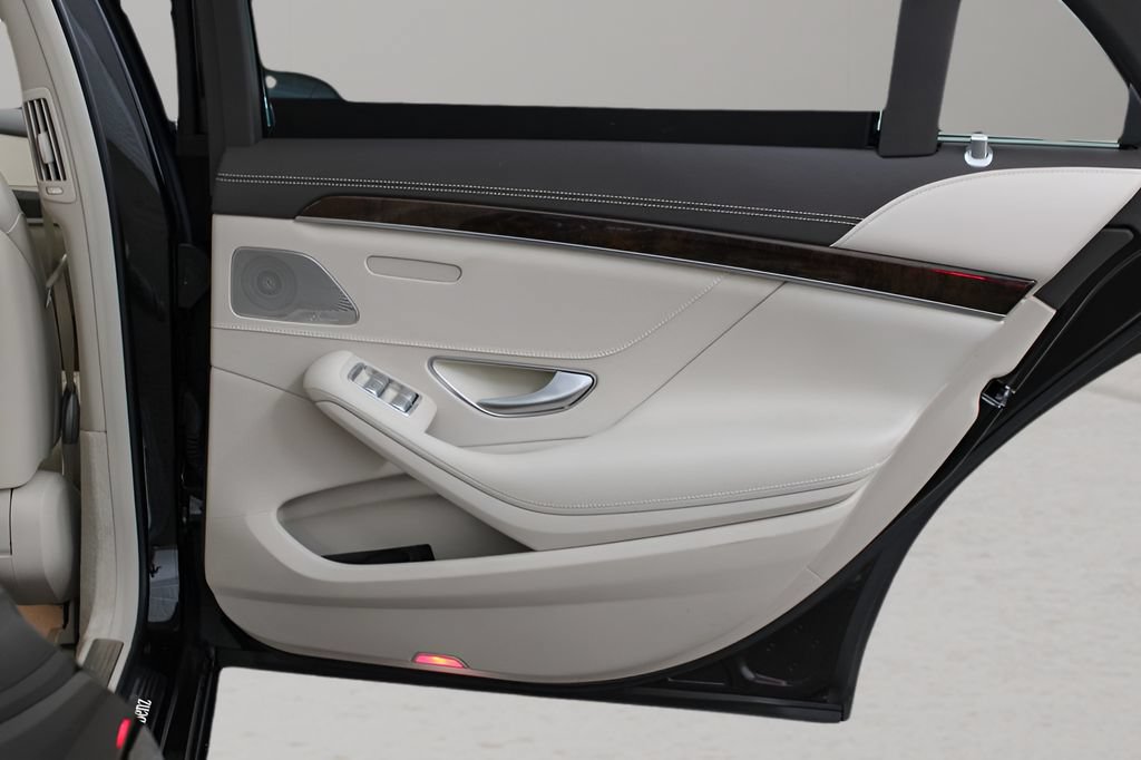 Used 2019 Mercedes-Benz S 450 Sedan image 13