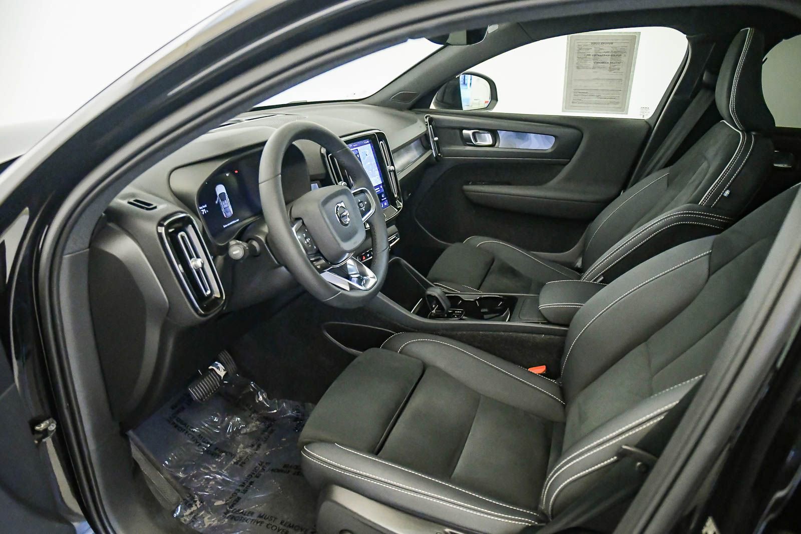 Certified 2023 Volvo C40 P8 Recharge Plus image 16