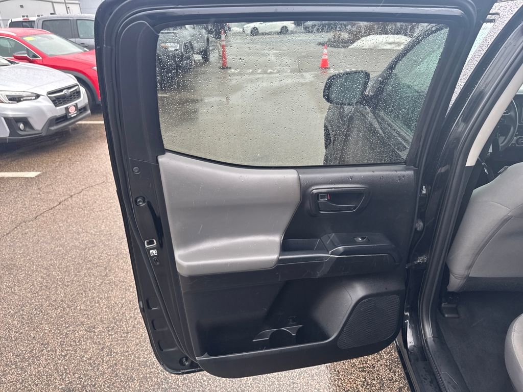 Used 2019 Toyota Tacoma SR5 image 37