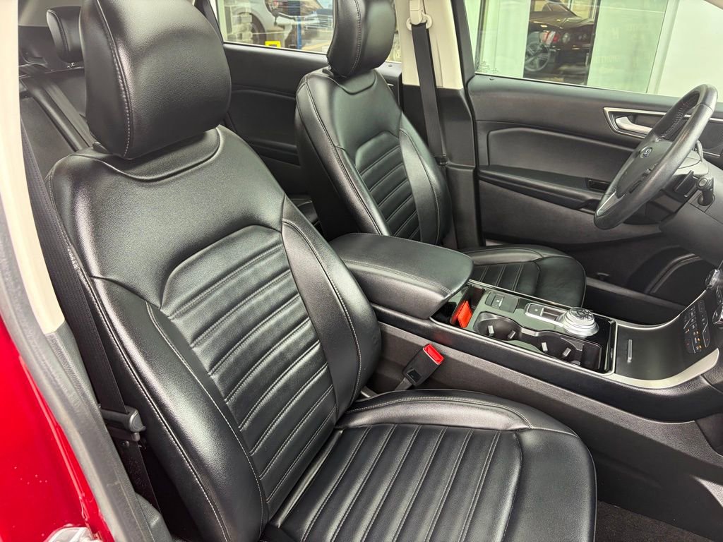 Used 2019 Ford Edge SEL w/ Equipment Group 201A AWD/4WD image 27