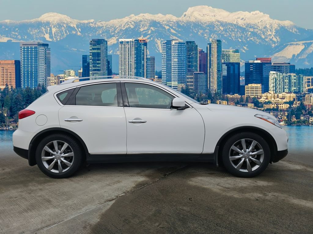 Used 2015 INFINITI QX50 Journey w/ Premium Package image 8