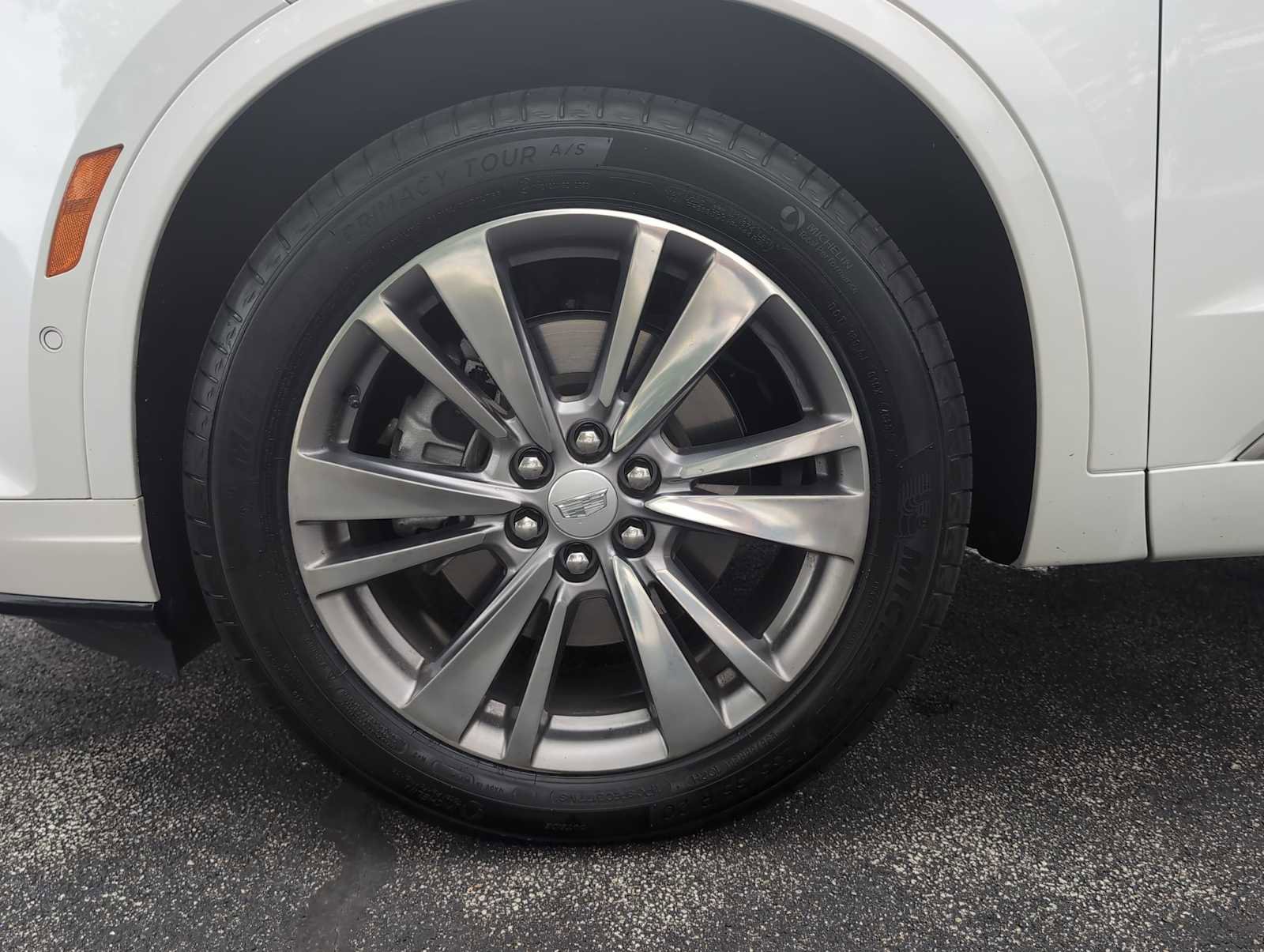 Used 2024 Cadillac XT6 Premium Luxury w/ Platinum Package AWD/4WD image 35