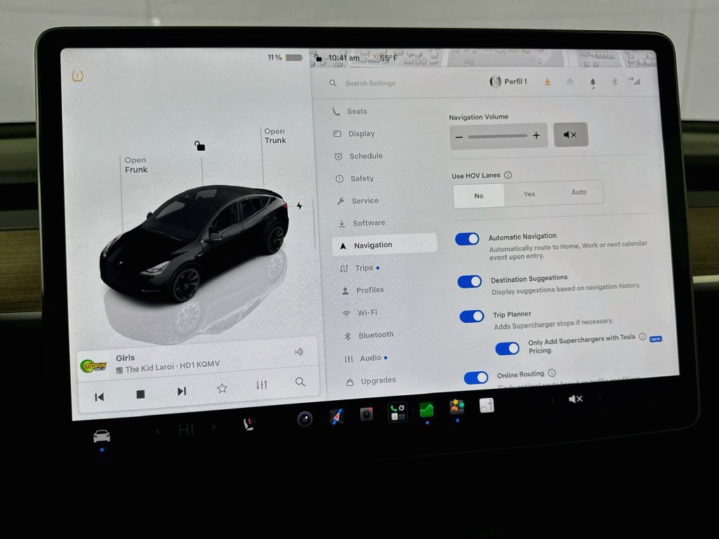 Used 2024 Tesla Model Y Long Range AWD/4WD image 50