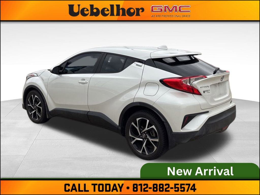 Used 2018 Toyota C-HR XLE FWD image 7