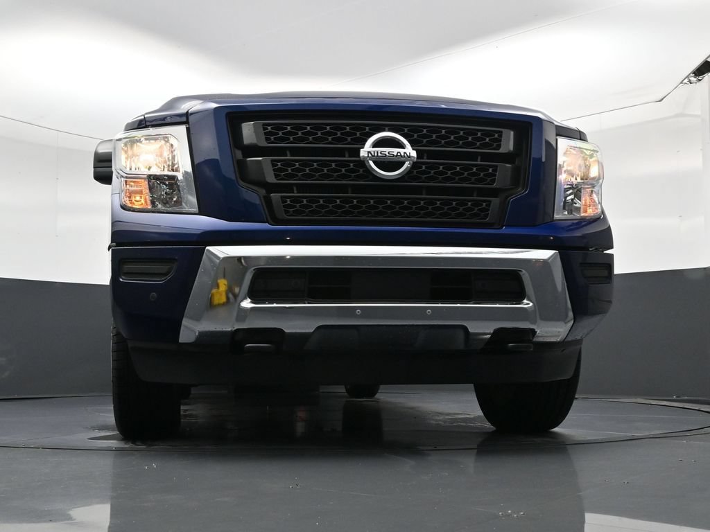 Used 2022 Nissan Titan SV w/ SV Convenience Package AWD/4WD image 19