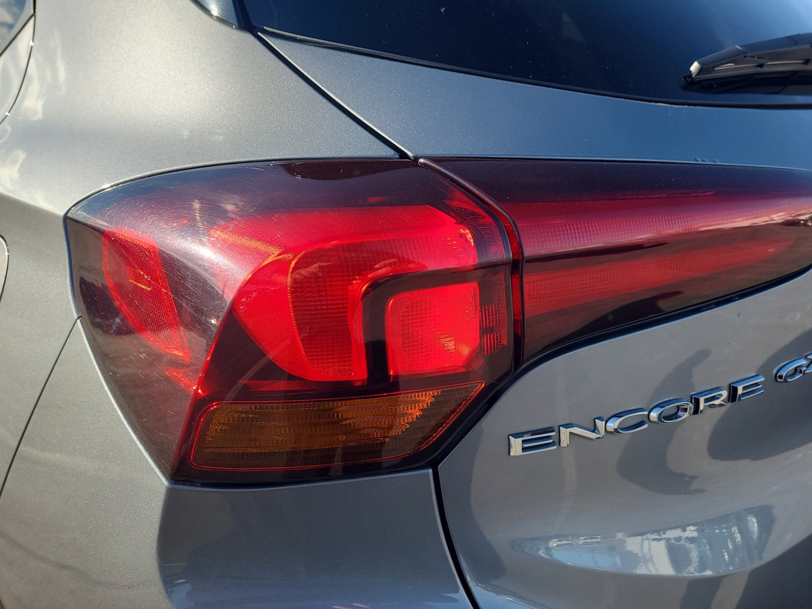 Used 2023 Buick Encore GX Preferred image 24