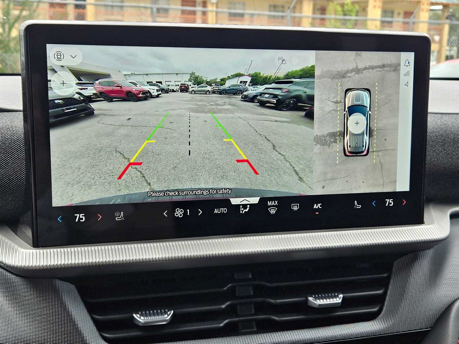 Used 2025 Ford Explorer ST-Line RWD image 22