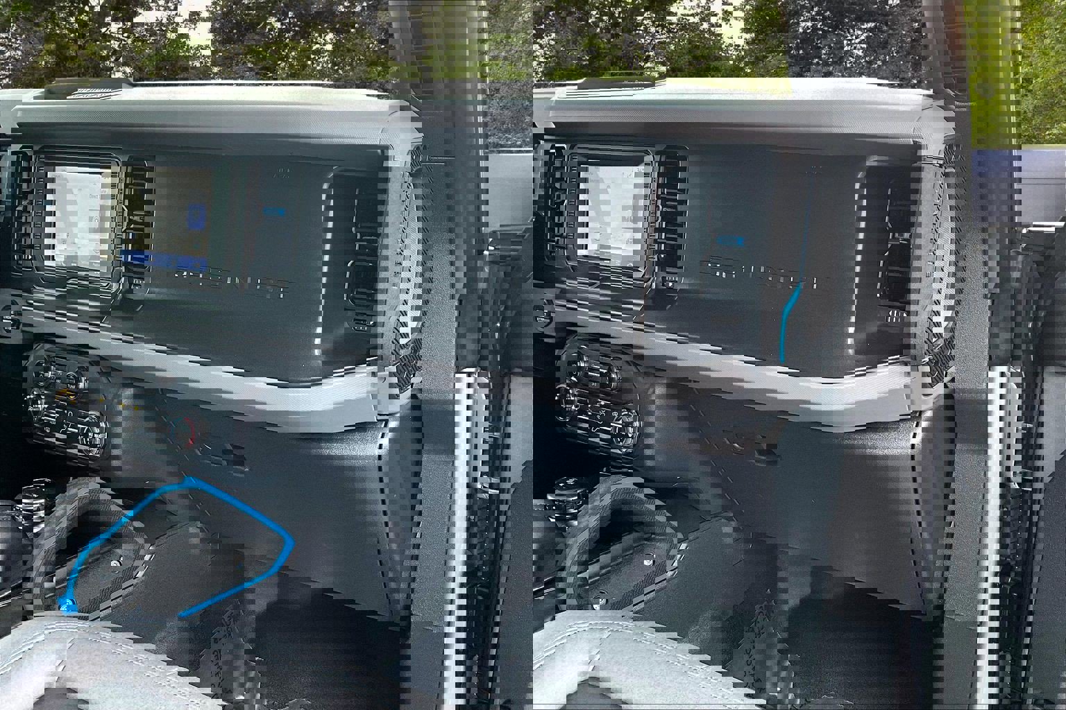 Certified 2022 Ford Bronco Black Diamond image 28