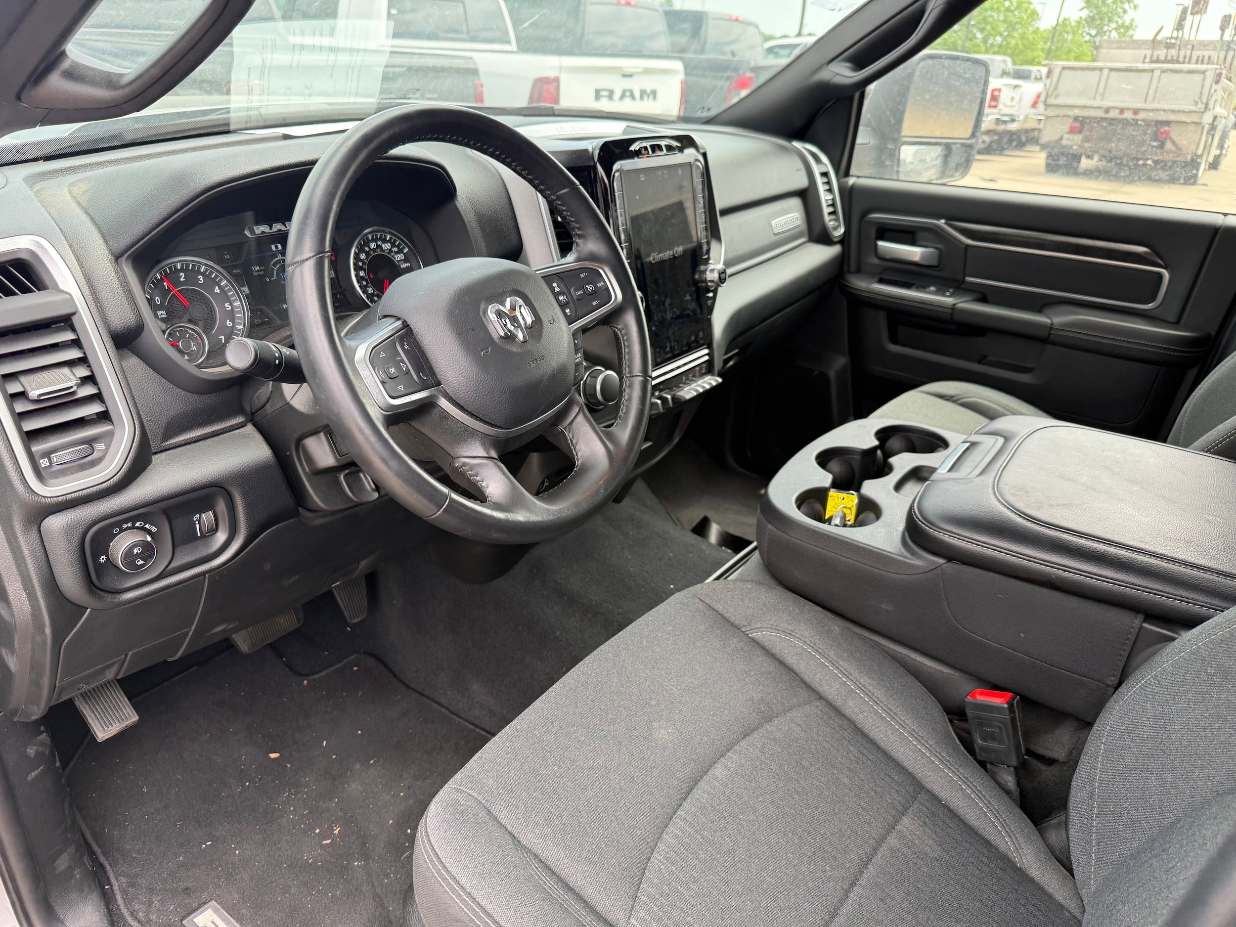 Certified 2024 RAM 2500 Big Horn w/ Night Edition AWD/4WD image 11