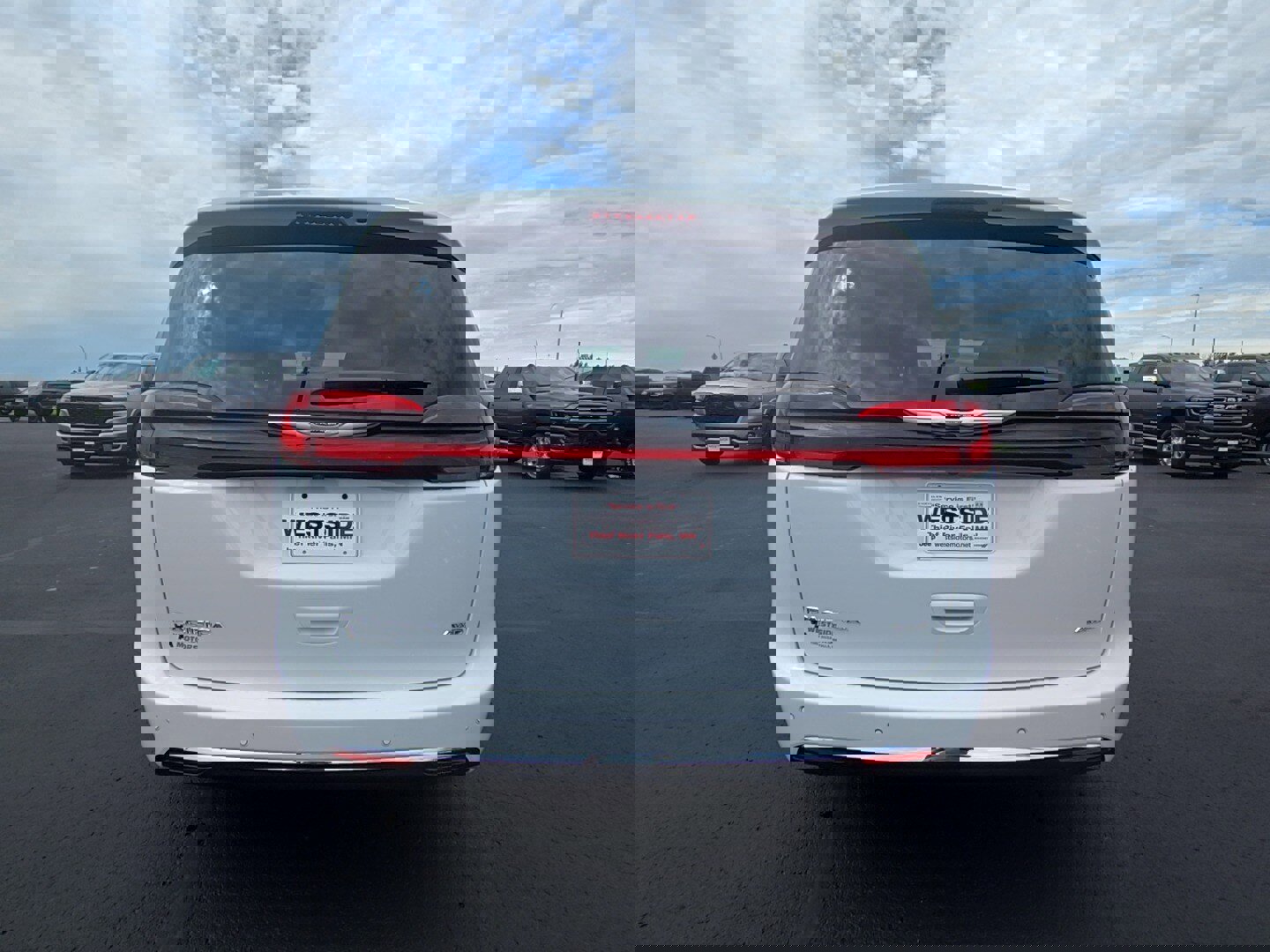 New 2025 Chrysler Pacifica Select image 6