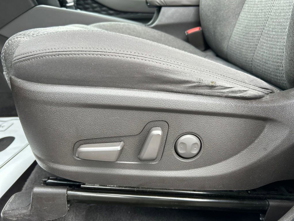 Used 2020 Hyundai Santa Fe SEL image 14