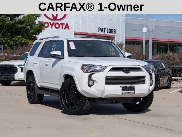 Used 2017 Toyota 4Runner SR5 Premium RWD image 2