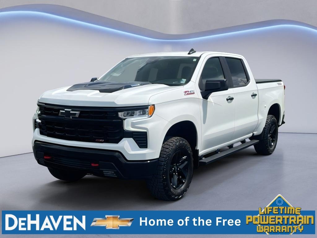 Used 2024 Chevrolet Silverado 1500 LT Trail Boss w/ Protection Package AWD/4WD image 2