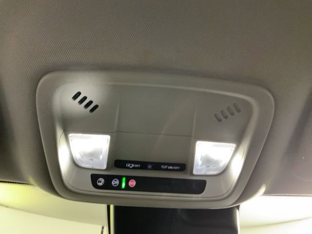 Used 2025 Chevrolet Malibu LT image 24