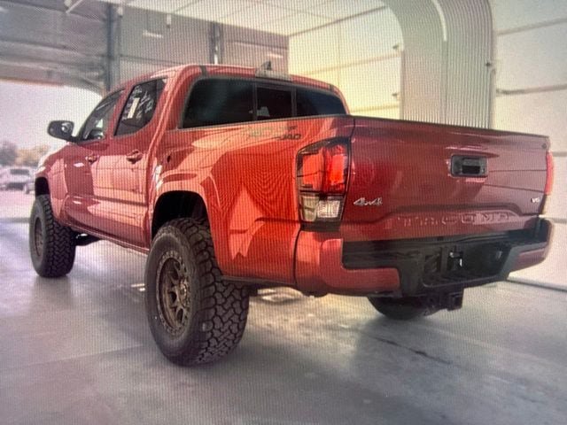 Used 2023 Toyota Tacoma SR AWD/4WD image 4